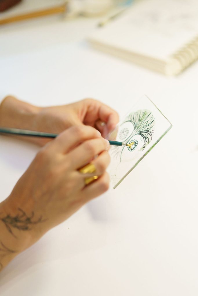 icoane pictate pe sticla vitri